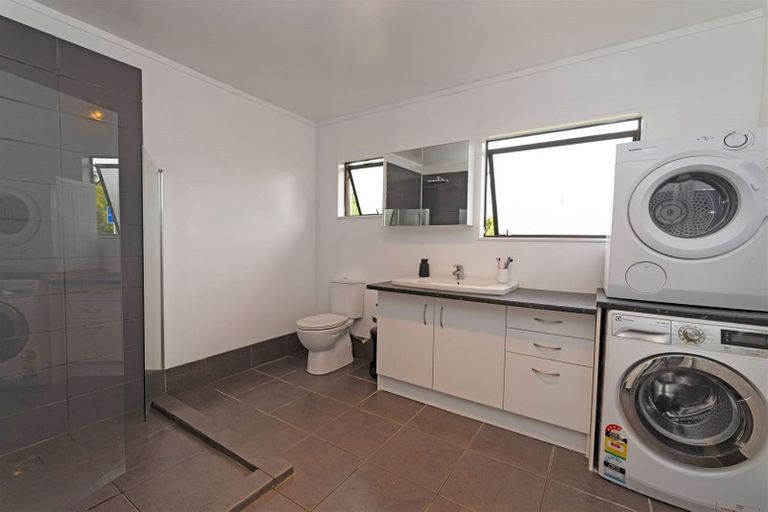 Photo of property in 14 Waimauku Station Road, Waimauku, 0812