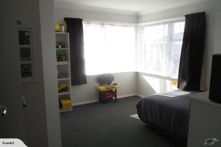 Photo of property in 9 Paisley Street, Levin, 5510