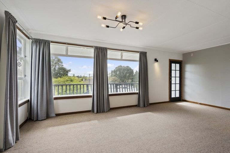 Photo of property in 51 Tarahua Road, Welbourn, New Plymouth, 4310