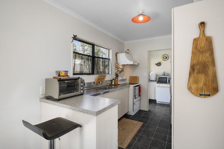 Photo of property in 82 Esmeralda Street, Welcome Bay, Tauranga, 3112