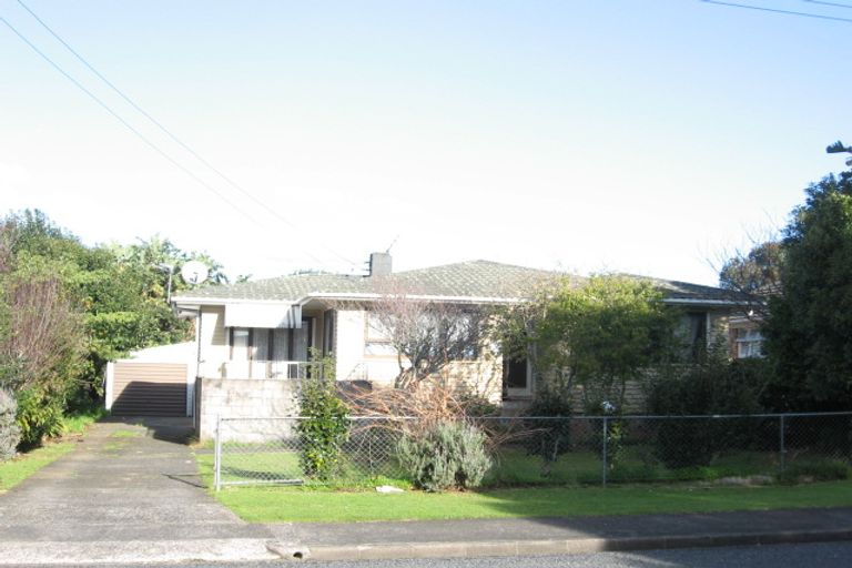 Photo of property in 6 Coles Place, Manurewa, Auckland, 2102