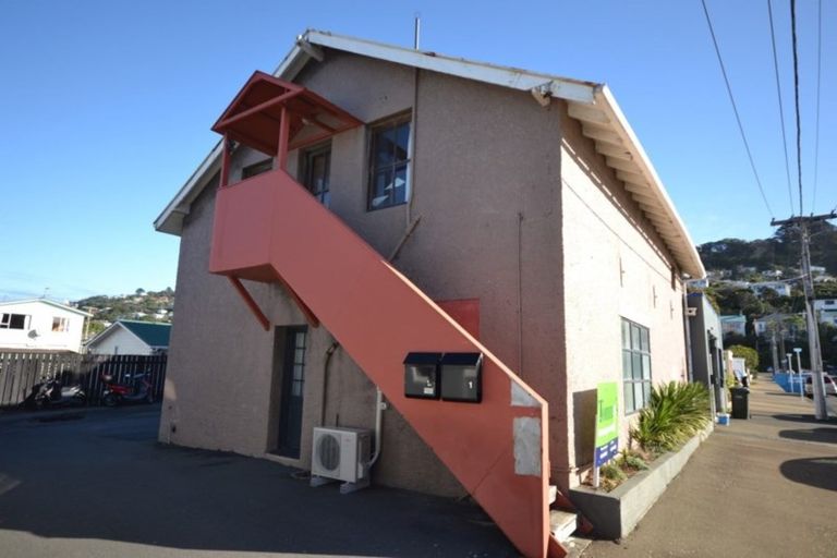 Photo of property in 1a Cruickshank Street, Kilbirnie, Wellington, 6022