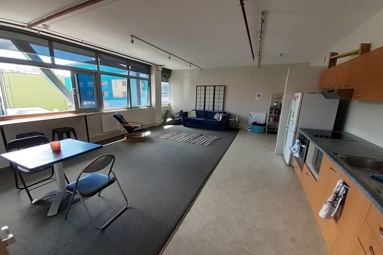 Photo of property in Rostrevor House, 4/130b Vivian Street, Te Aro, Wellington, 6011