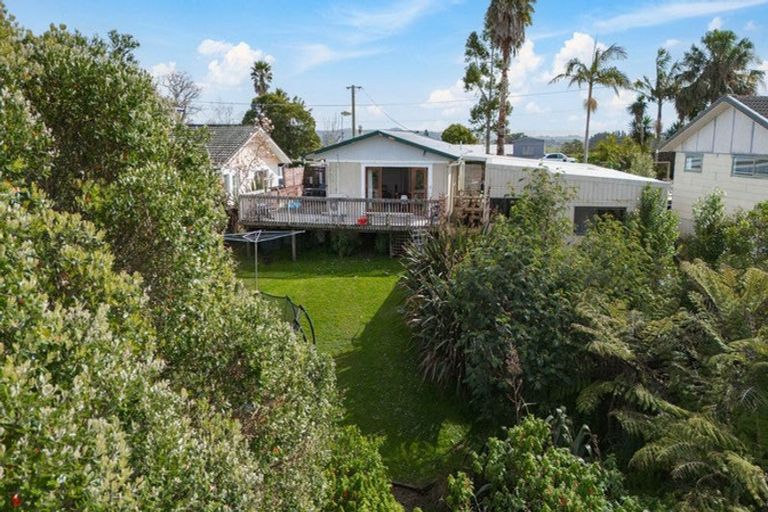 Photo of property in 83 Sunnyvale Road, Massey, Auckland, 0614