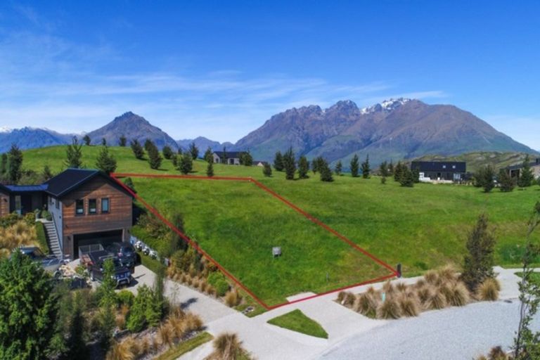 Photo of property in 29 Pendeen Crescent, Jacks Point, Queenstown, 9371