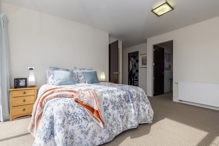 Photo of property in 21 Metzenthin Close, Raumati South, Paraparaumu, 5032