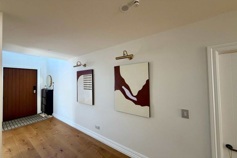 Photo of property in 34 Aldon Lane, Totara Park, Auckland, 2105