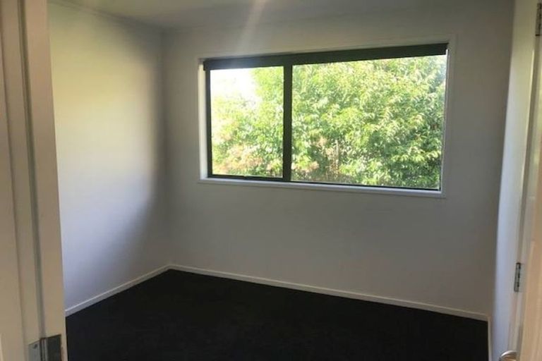 Photo of property in 13 Lendenfeld Drive, Papatoetoe, Auckland, 2025