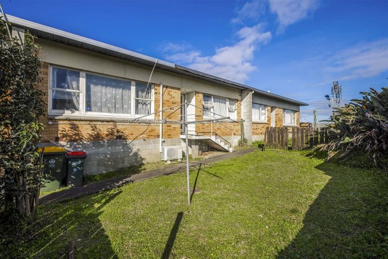 Photo of property in 2/49 Clendon Avenue, Papatoetoe, Auckland, 2025