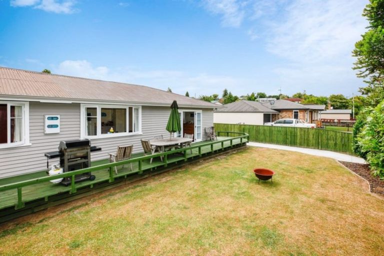 Photo of property in 4 Michael Avenue, Dinsdale, Hamilton, 3204
