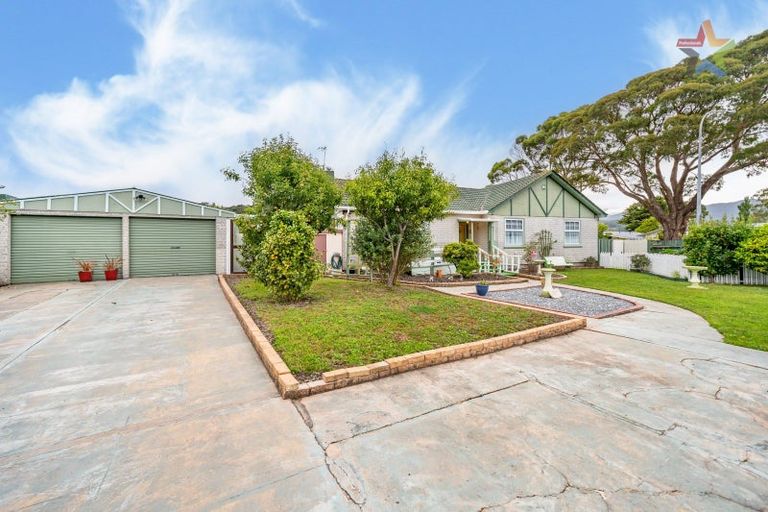 Photo of property in 2 Mohaka Street, Wainuiomata, Lower Hutt, 5014