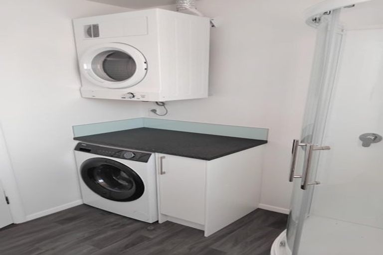 Photo of property in 28 Duke Street, North Dunedin, Dunedin, 9016