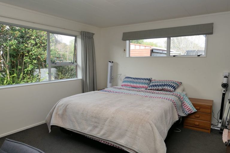 Photo of property in 17a Andrew Street, Waikanae, 5036