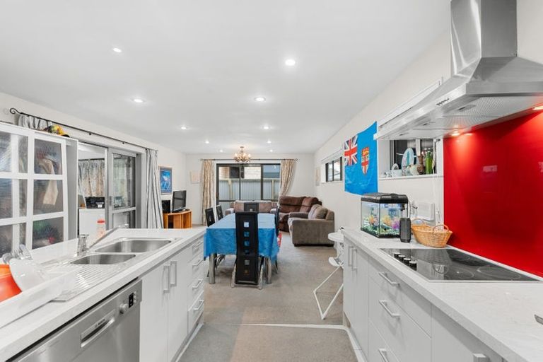 Photo of property in 11 Russell Street, Linwood, Christchurch, 8062