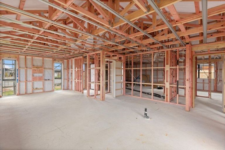 Photo of property in 17 Poipoi Place, Aranui, Christchurch, 8061