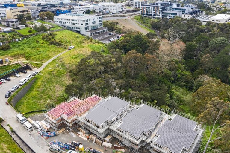 Photo of property in 10 Huka Road, Birkenhead, Auckland, 0626