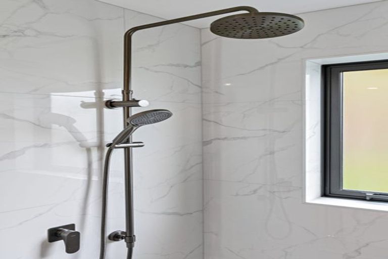 Photo of property in 16a Saint Catherine Crescent, West Harbour, 0618