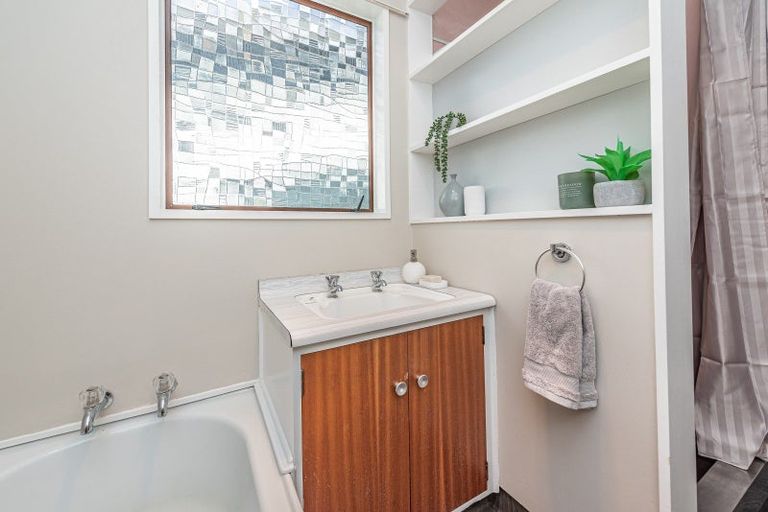 Photo of property in 3 Queen Street, Aramoho, Whanganui, 4500