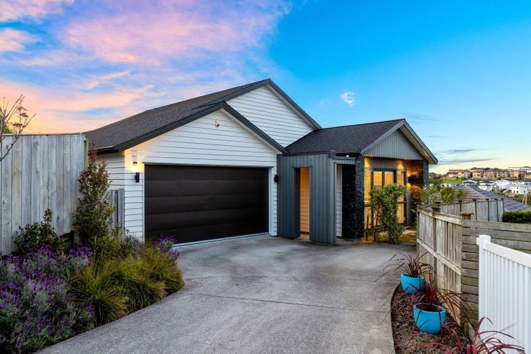 Photo of property in 20 Kiwa Crescent, Gulf Harbour, Whangaparaoa, 0930