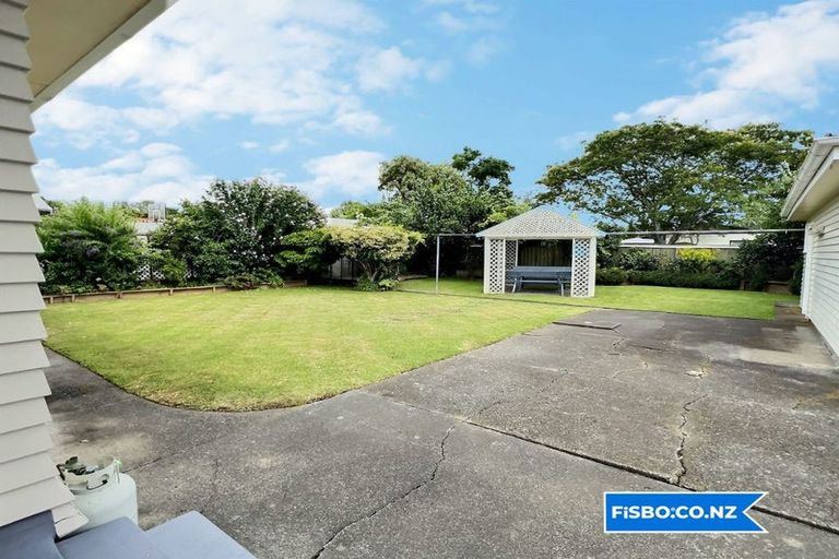 Photo of property in 36 Bowling Road, Greenmeadows, Napier, 4112