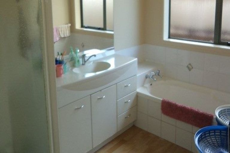 Photo of property in 16 Earlswood Avenue, Hamilton East, Hamilton, 3216