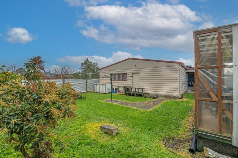 Photo of property in 4 Ngahina Street, Marton, 4710