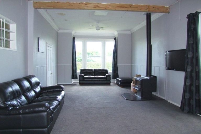 Photo of property in 19 Spenser Street, Milton, 9220