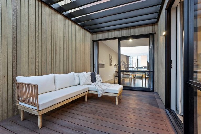 Photo of property in 18 Kerewhenua Crescent, Hobsonville, Auckland, 0616