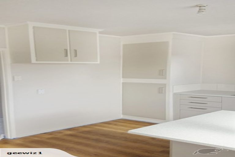 Photo of property in 8/16 Rutland Road, Stanley Point, Auckland, 0624