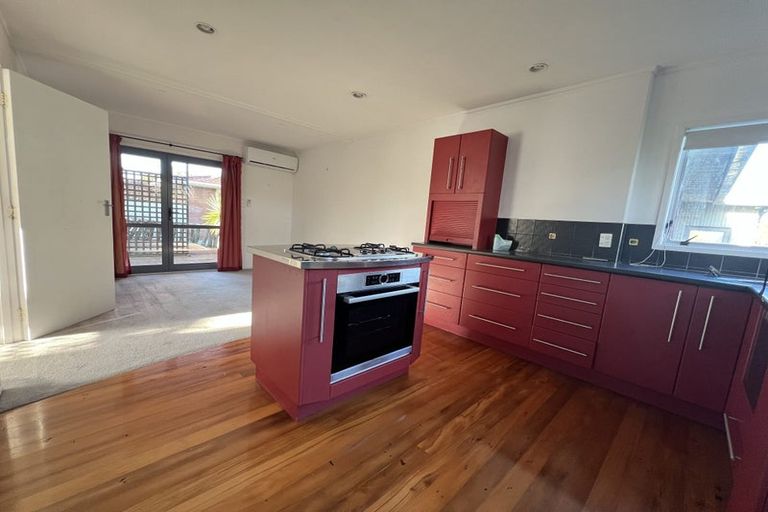Photo of property in 8 Beacon Avenue, Campbells Bay, Auckland, 0630