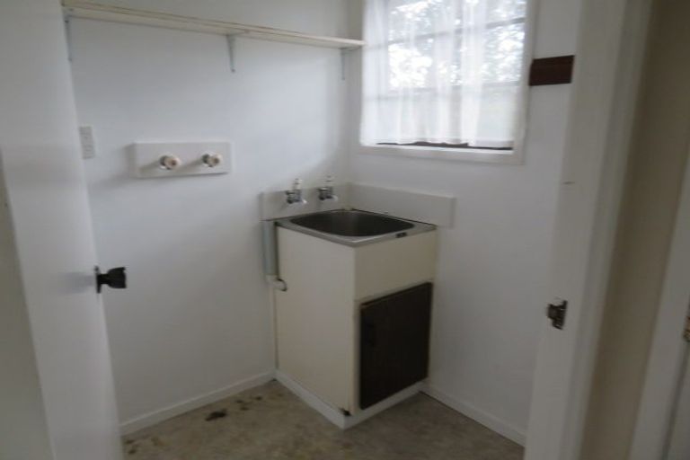 Photo of property in 15 Beihlers Road, Weymouth, Auckland, 2103