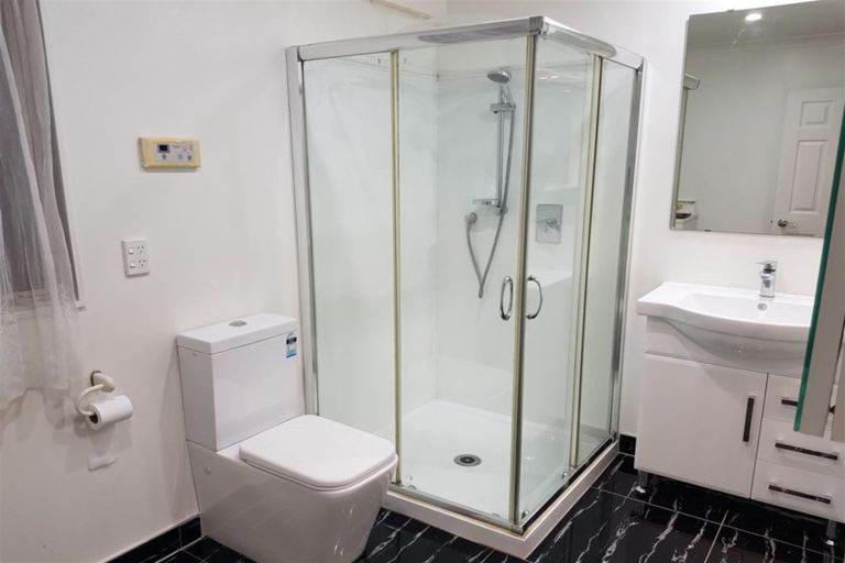 Photo of property in 18 Calluna Crescent, Totara Heights, Auckland, 2105