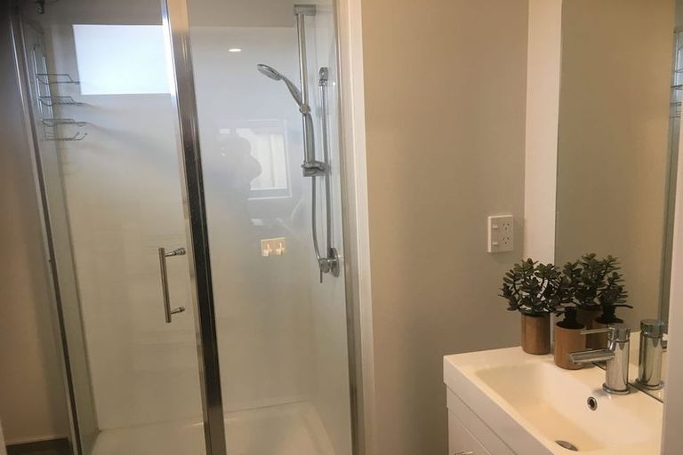 Photo of property in 3/1 Hibiscus Avenue, Hamilton Lake, Hamilton, 3204