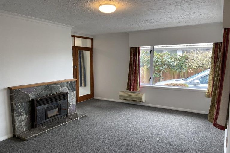 Photo of property in 19 Eglinton Street, Avondale, Christchurch, 8061