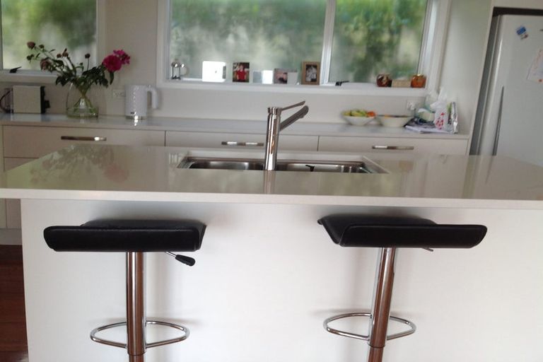 Photo of property in 69 Moncks Spur Road, Redcliffs, Christchurch, 8081