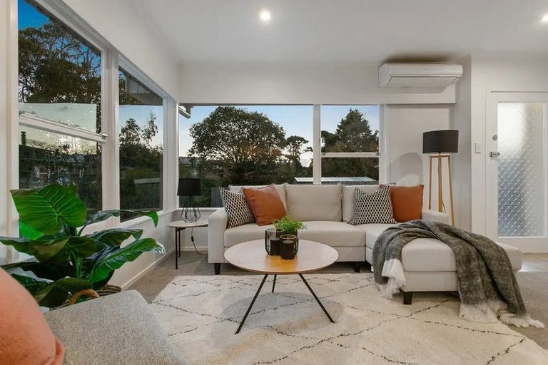 Photo of property in 1/22a Wolsley Avenue, Milford, Auckland, 0620