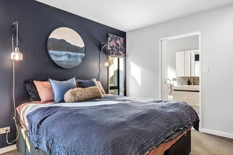 Photo of property in 29 Tara Crescent, Woodend, 7610