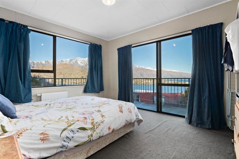 Photo of property in 28 Earnslaw Terrace, Queenstown, 9300