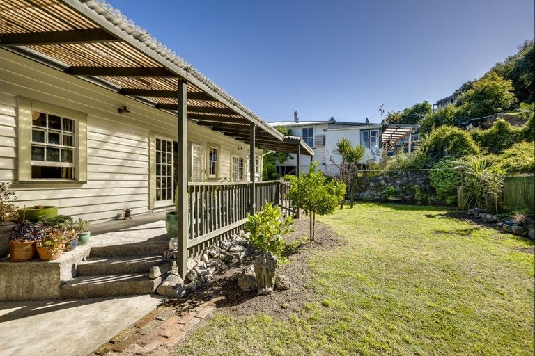 Photo of property in 47 Shakespeare Road, Bluff Hill, Napier, 4110