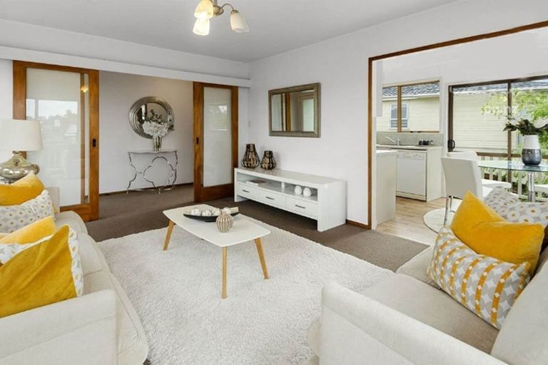 Photo of property in 66 Lavery Place, Sunnynook, Auckland, 0632