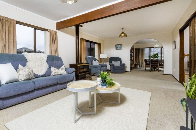Photo of property in 59 Seaview Avenue, Northcote, Auckland, 0627
