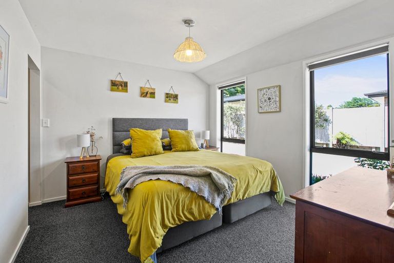 Photo of property in 15a Frederick Place, Whalers Gate, New Plymouth, 4310