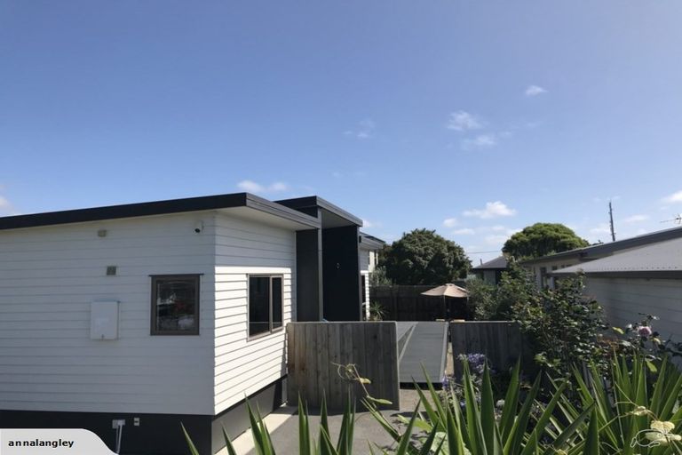 Photo of property in 24 Malta Crescent, South New Brighton, Christchurch, 8062