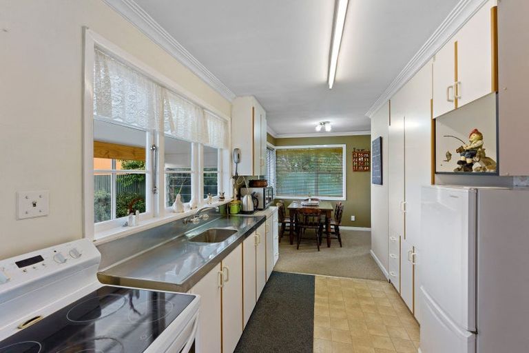 Photo of property in 16 Rimu Street, Otaki, 5512