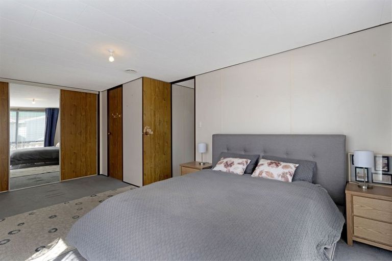 Photo of property in 34a Riserra Drive, Ranui, Auckland, 0612