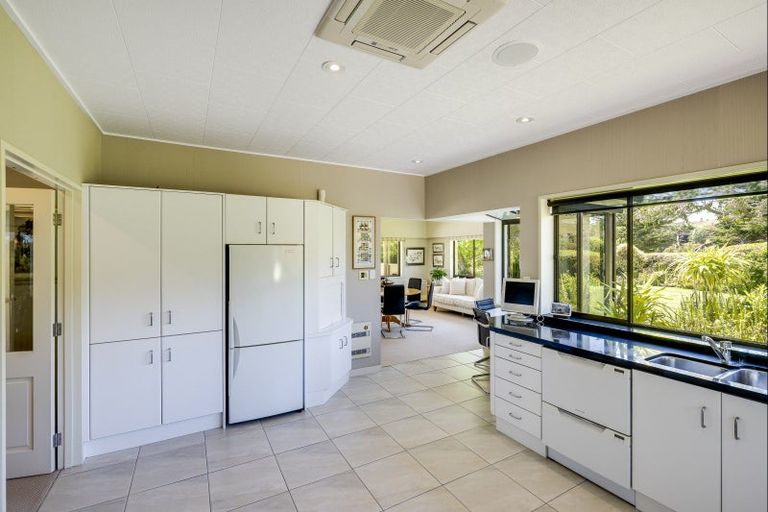 Photo of property in 154 Te Mata Peak Road, Havelock North, 4130