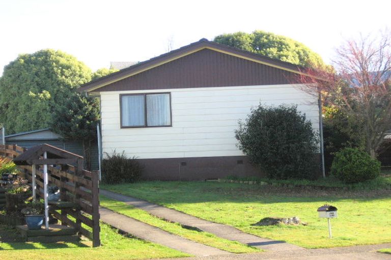 Photo of property in 28 Karen Crescent, Dinsdale, Hamilton, 3204