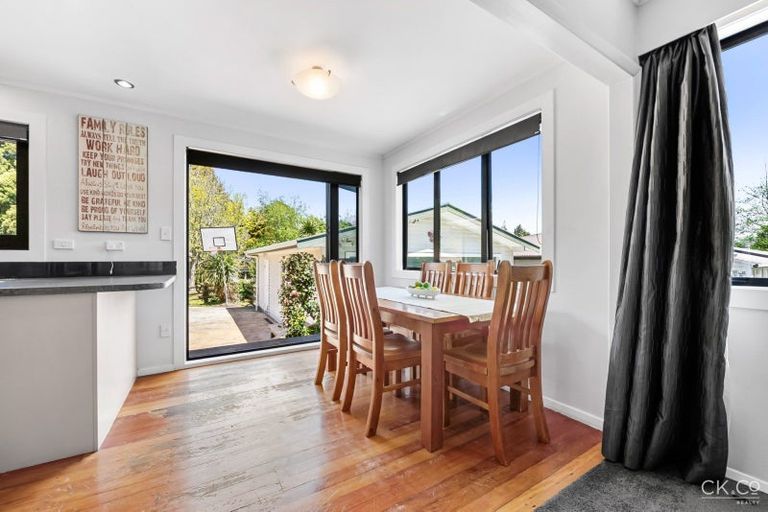 Photo of property in 76 Horoeka Street, Stokes Valley, Lower Hutt, 5019