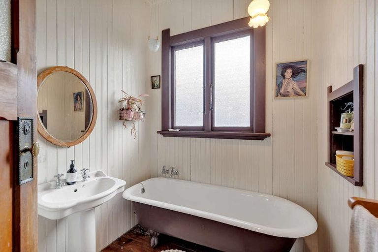 Photo of property in 13 East Street, Feilding, 4702