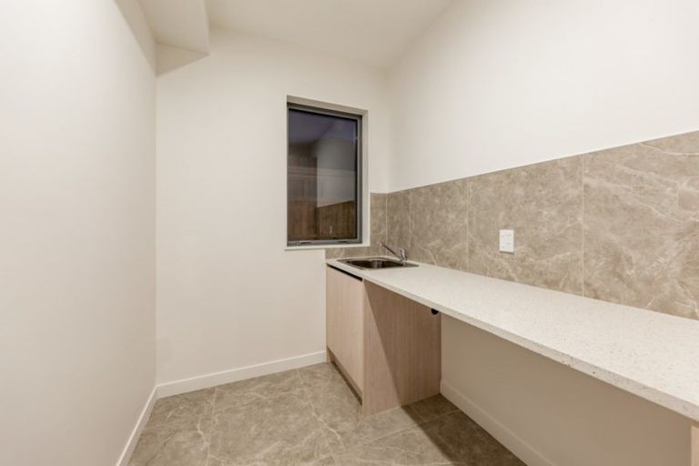 Photo of property in 17 Jack Hawken Lane, Silverdale, 0932